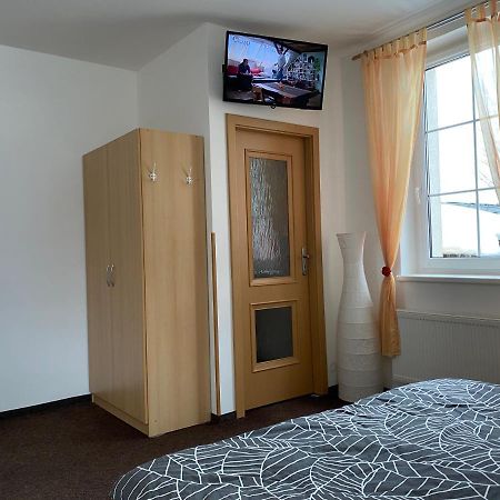 Penzion Pod Kostelem Bublava Buitenkant foto