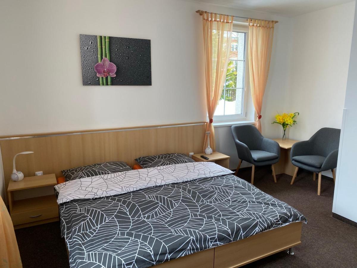 Penzion Pod Kostelem Bublava Buitenkant foto
