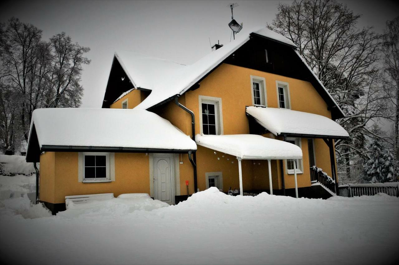 Penzion Pod Kostelem Bublava Buitenkant foto